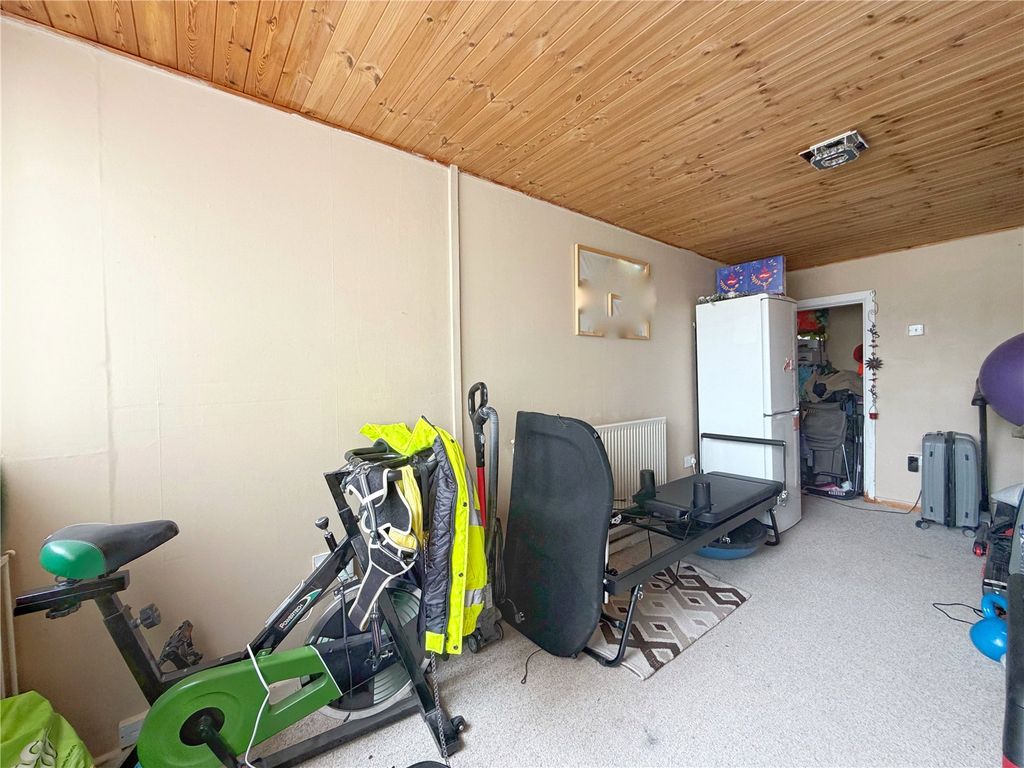 Property photo 2 of 23 Garage