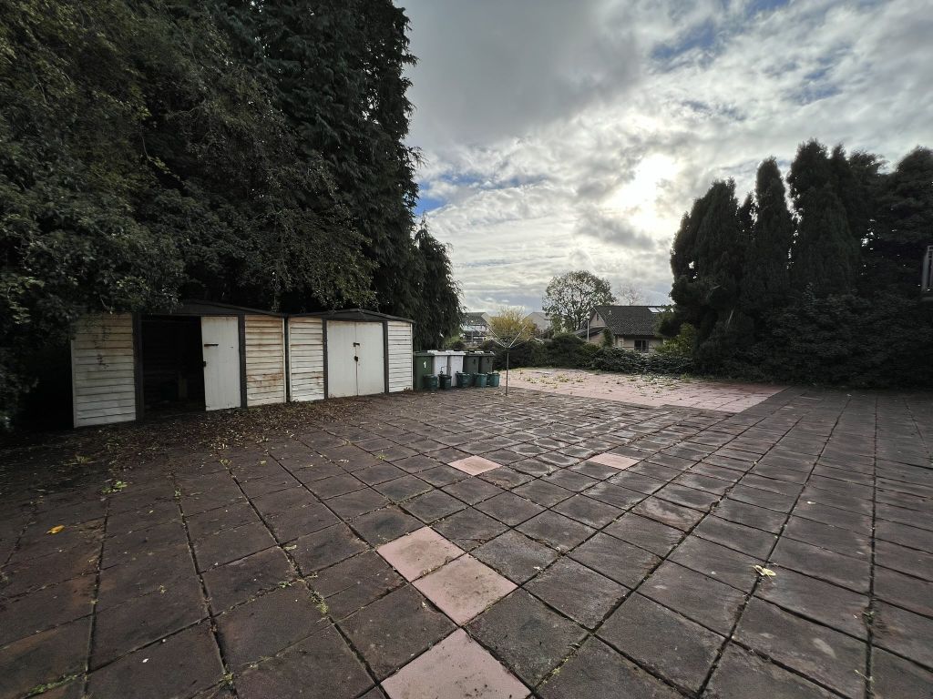 Property photo 3 of 8 Img_3678