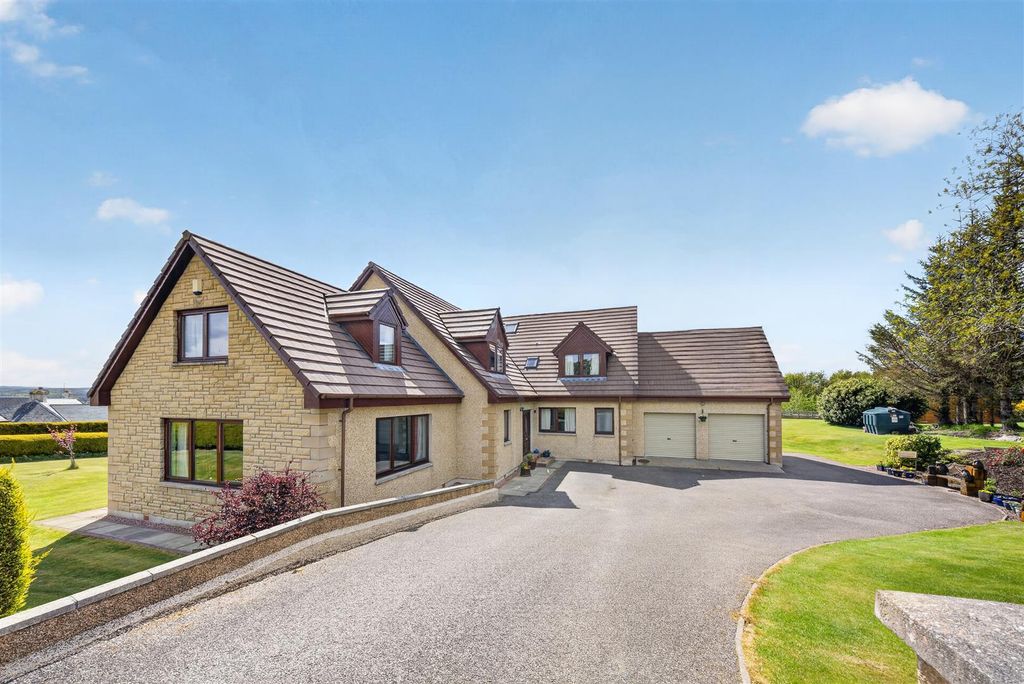 Property photo 1 of 32 1-Redlands-Croftnacreich-North-Kessock-Inverness-I