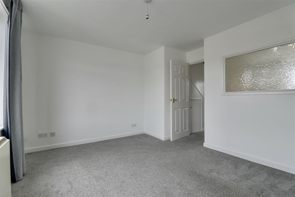 Property photo 2 of 15 F8F0648C-8Ec1-45C6-A42A-D686543BA0F7_1_201_A.Jpeg