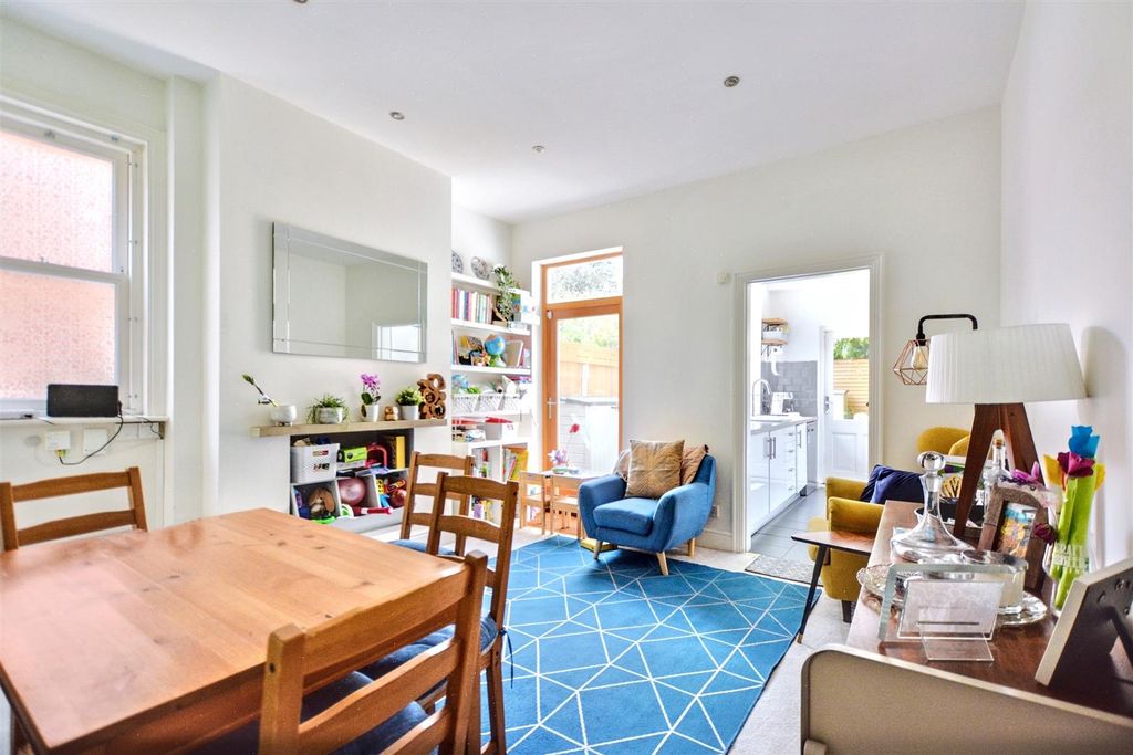 Property photo 3 of 22 Dining Room_1.Jpeg