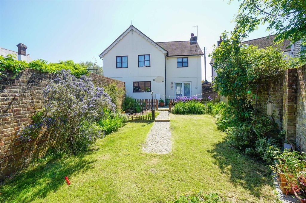 Property photo 1 of 29