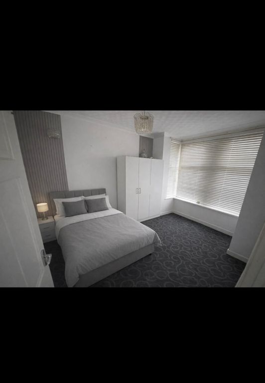 Property photo 1 of 7 Photo 0