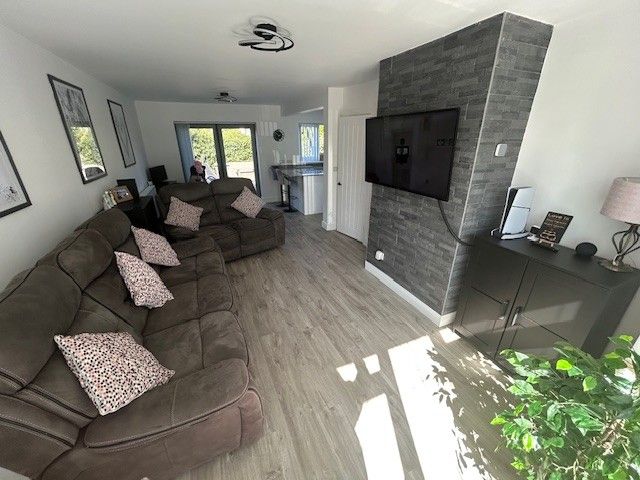 Property photo 3 of 16 17