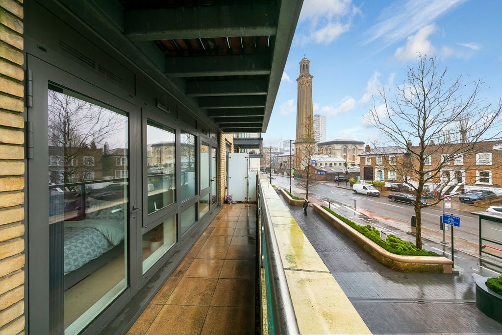 Property photo 3 of 13