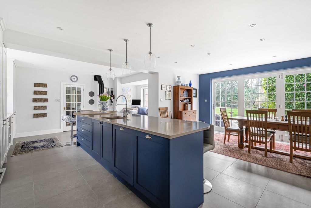 Property photo 2 of 54 Kitchen/Dining Room