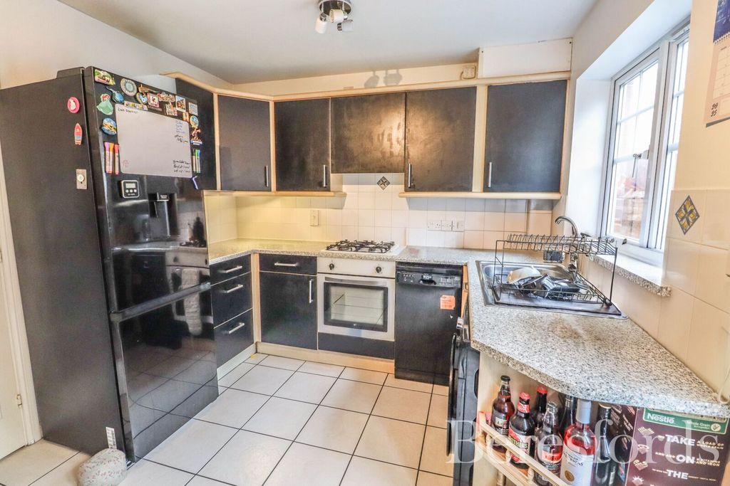 Property photo 3 of 13 Picture No. 02