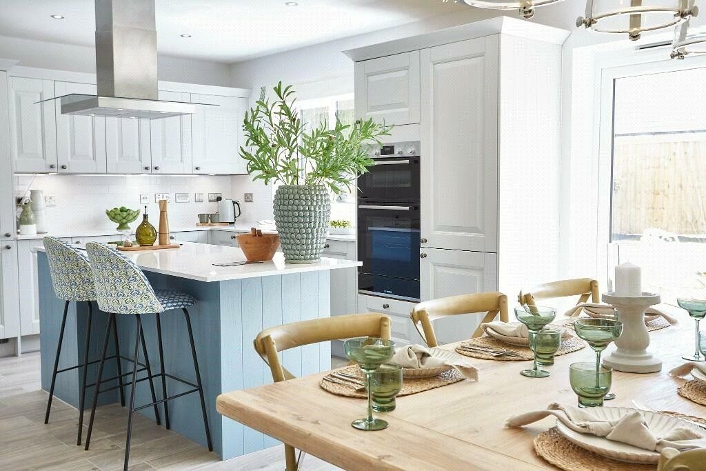 Property photo 3 of 12 Kitchen Diner