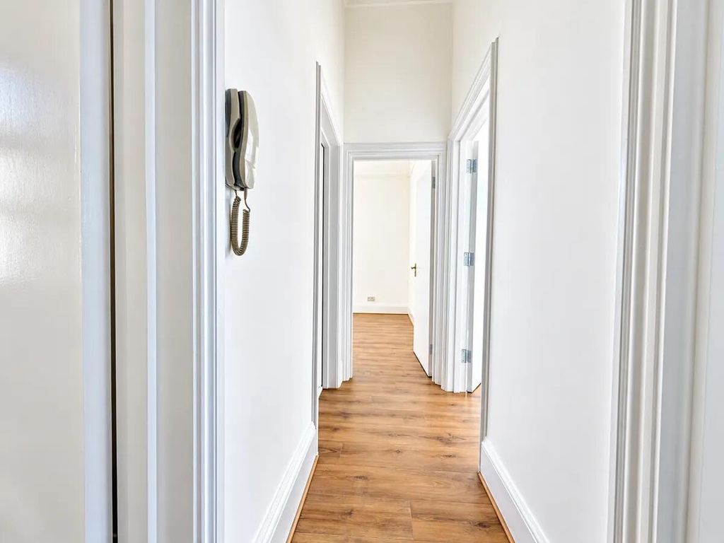 Property photo 3 of 9 Hallway