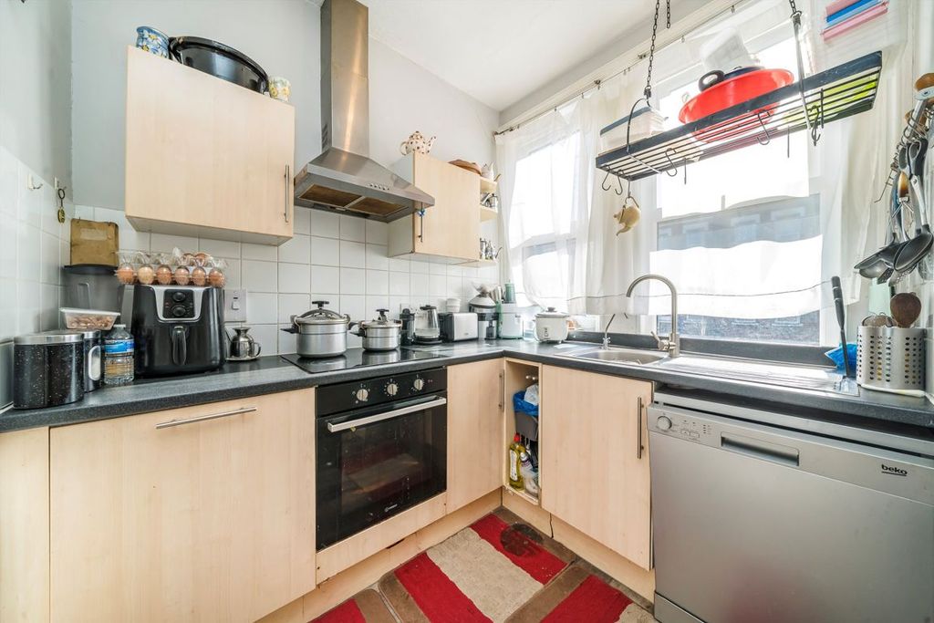 Property photo 2 of 3