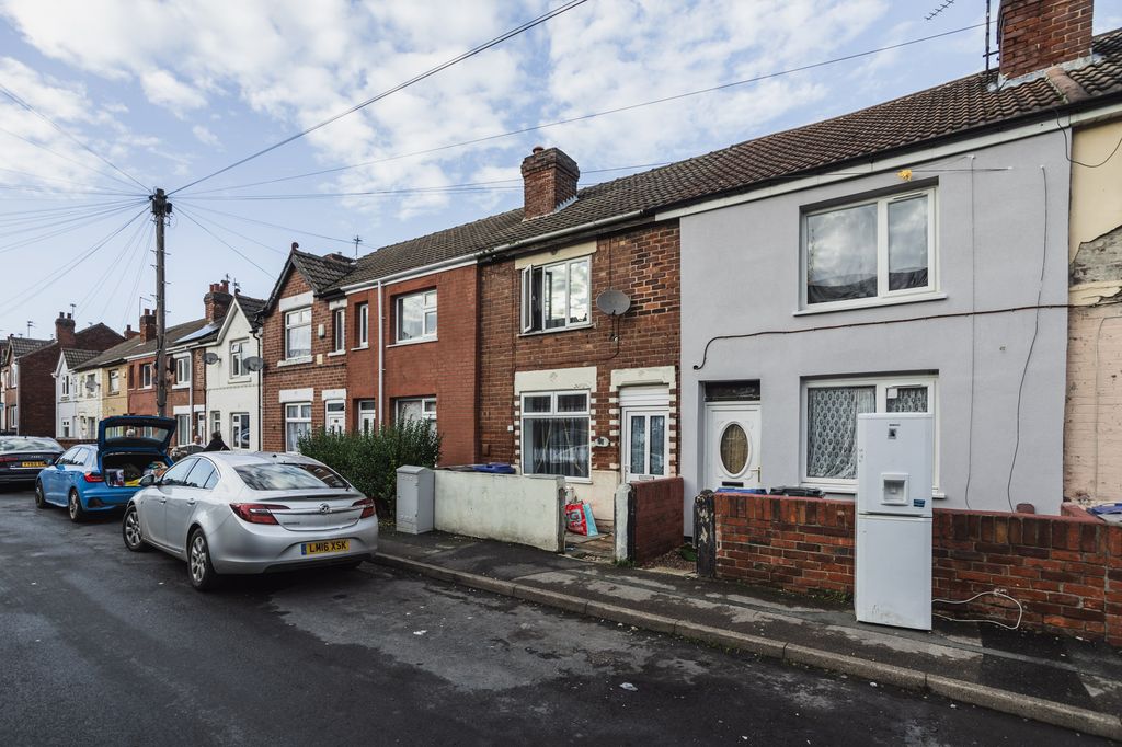 Property photo 1 of 24