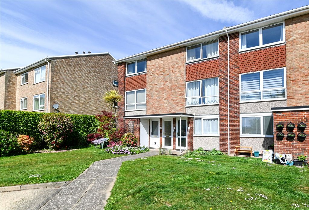 Property photo 1 of 15 Picture No. 02