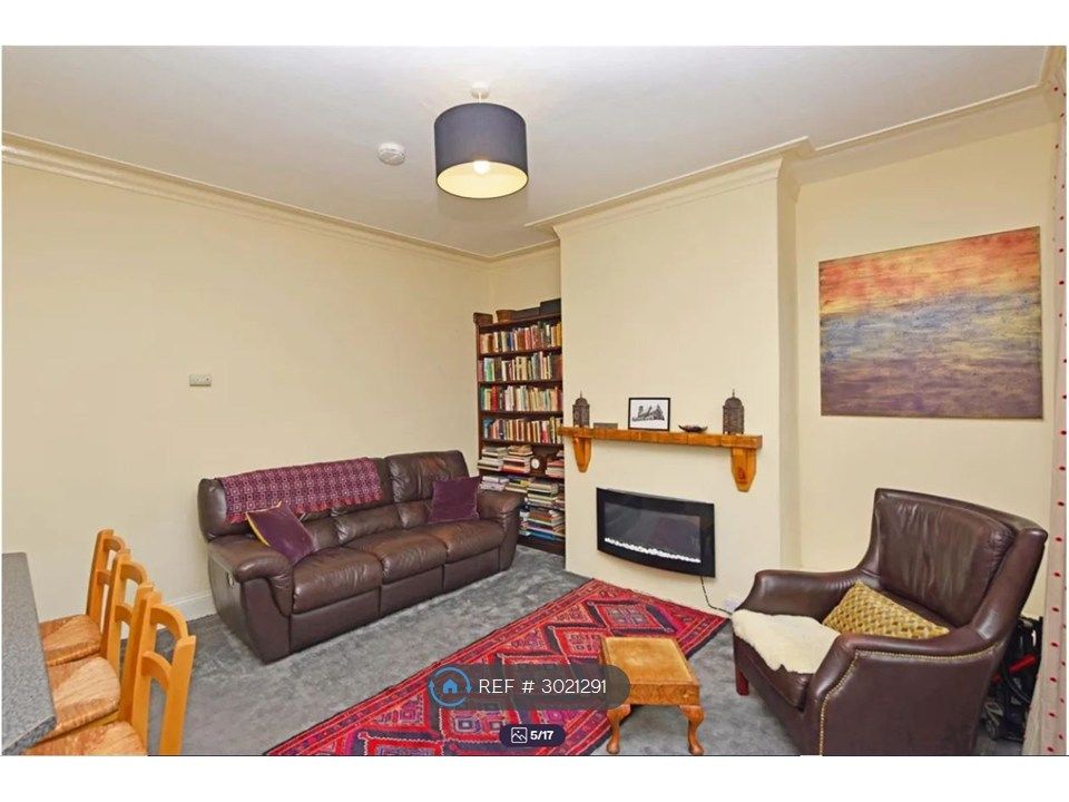 Property photo 3 of 13 Living Room