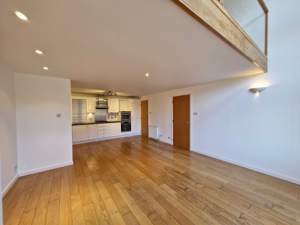 Property photo 3 of 17 3