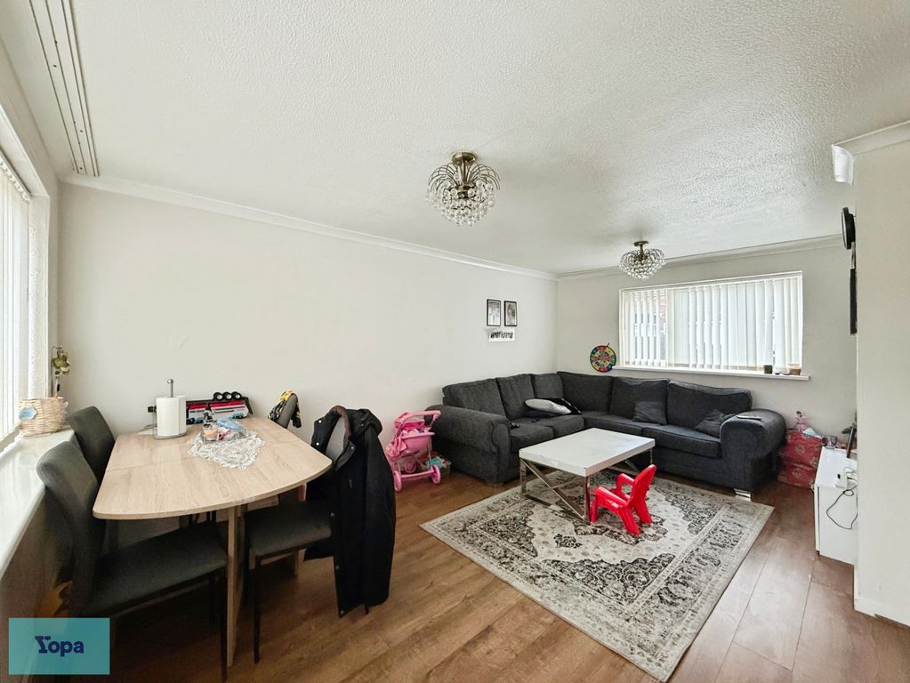 Property photo 2 of 12 Temp_File_1769075251334