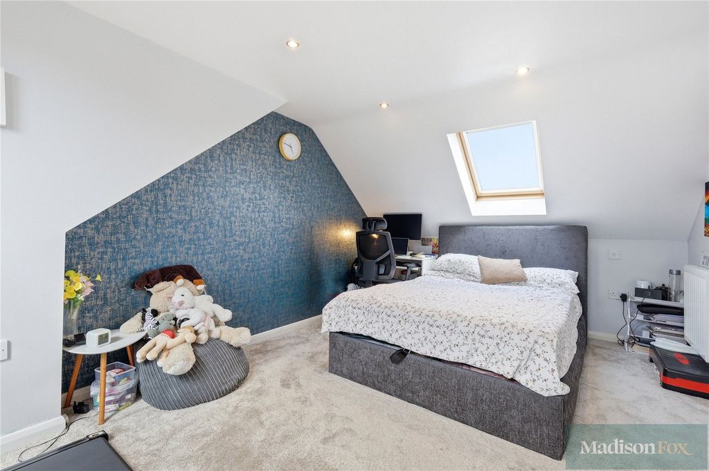 Property photo 3 of 28 Picture No. 28