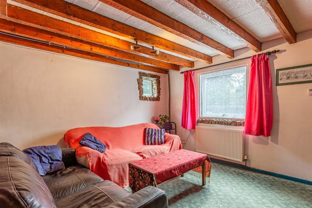 Property photo 2 of 14 Living Room1.Jpg