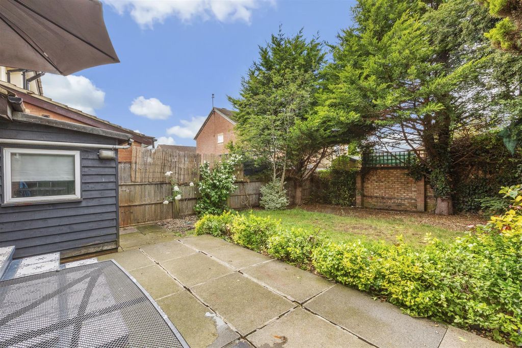 Property photo 3 of 18