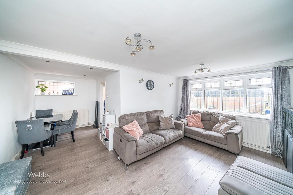 Property photo 3 of 26 Â© Webbs Estate Agents Â© (1 Of 33).Jpg