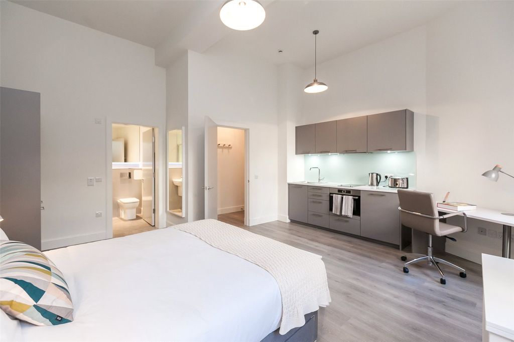 Property photo 2 of 5 Photo 2