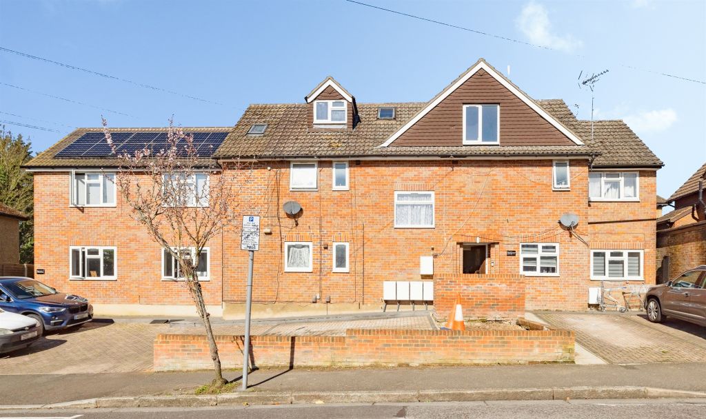 Property photo 1 of 8