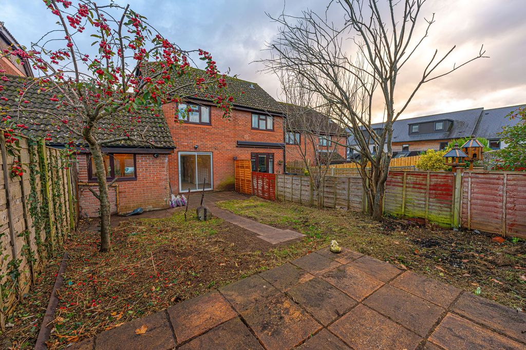 Property photo 2 of 24