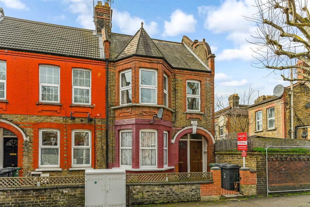 Property photo 1 of 17 2 Morieux Road-15.Jpg