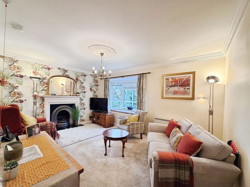 Property photo 2 of 11 Photo 6