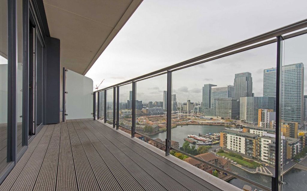 Property photo 2 of 13 Balcony