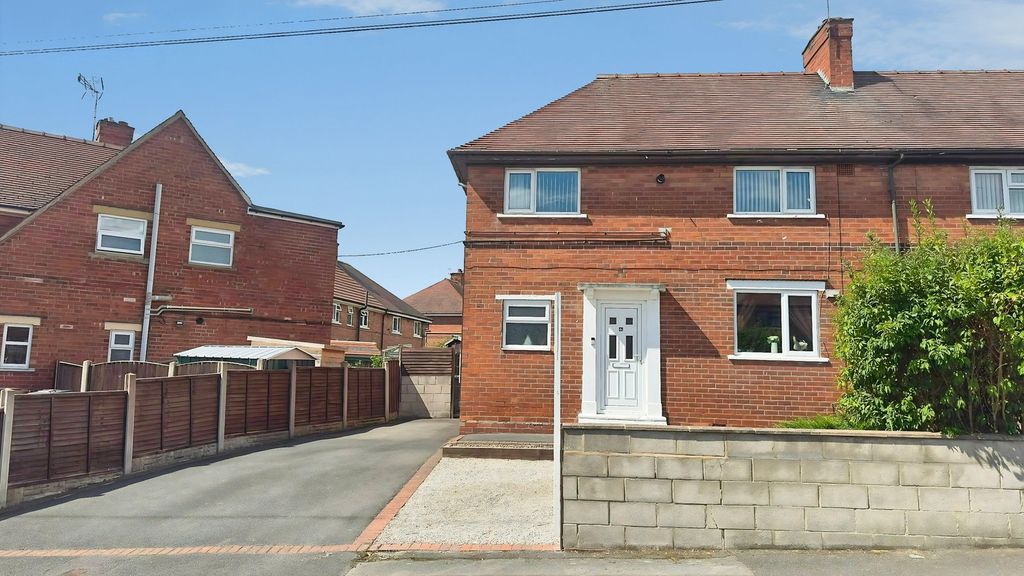 Property photo 1 of 32