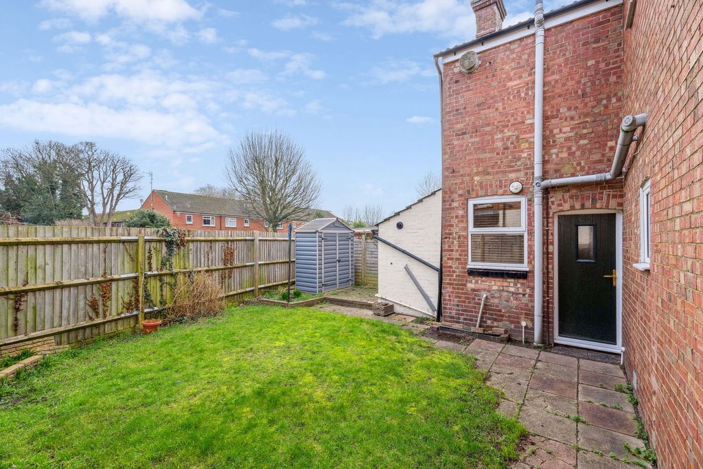 Property photo 3 of 17