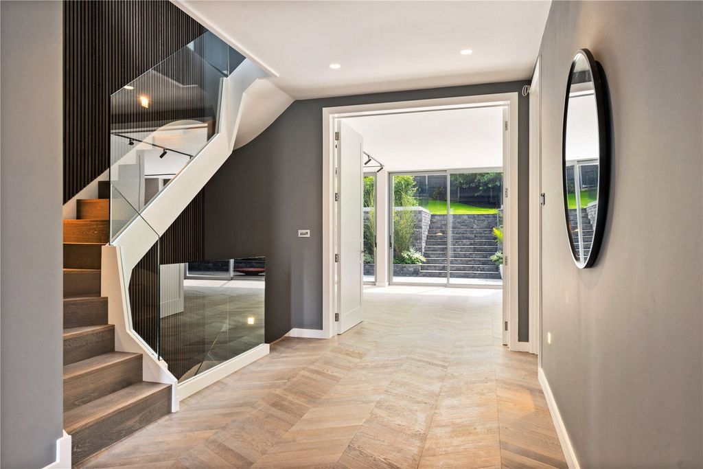 Property photo 2 of 36 Picture No. 02