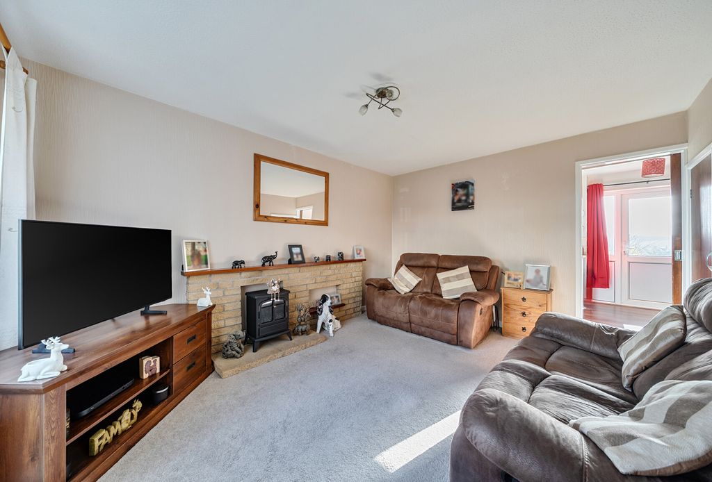 Property photo 2 of 15 1372946-13-6900d6...