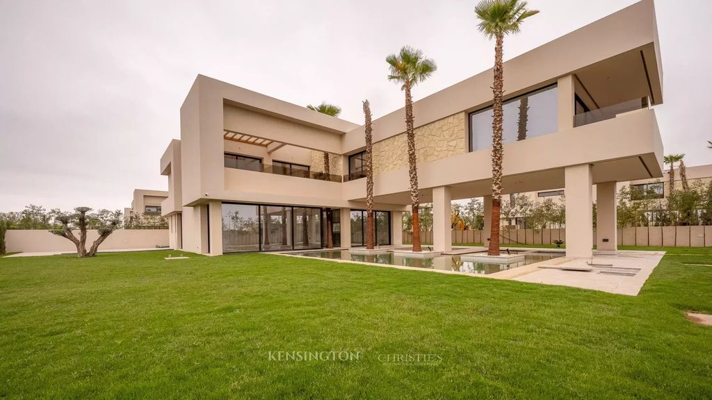 Property photo 2 of 48