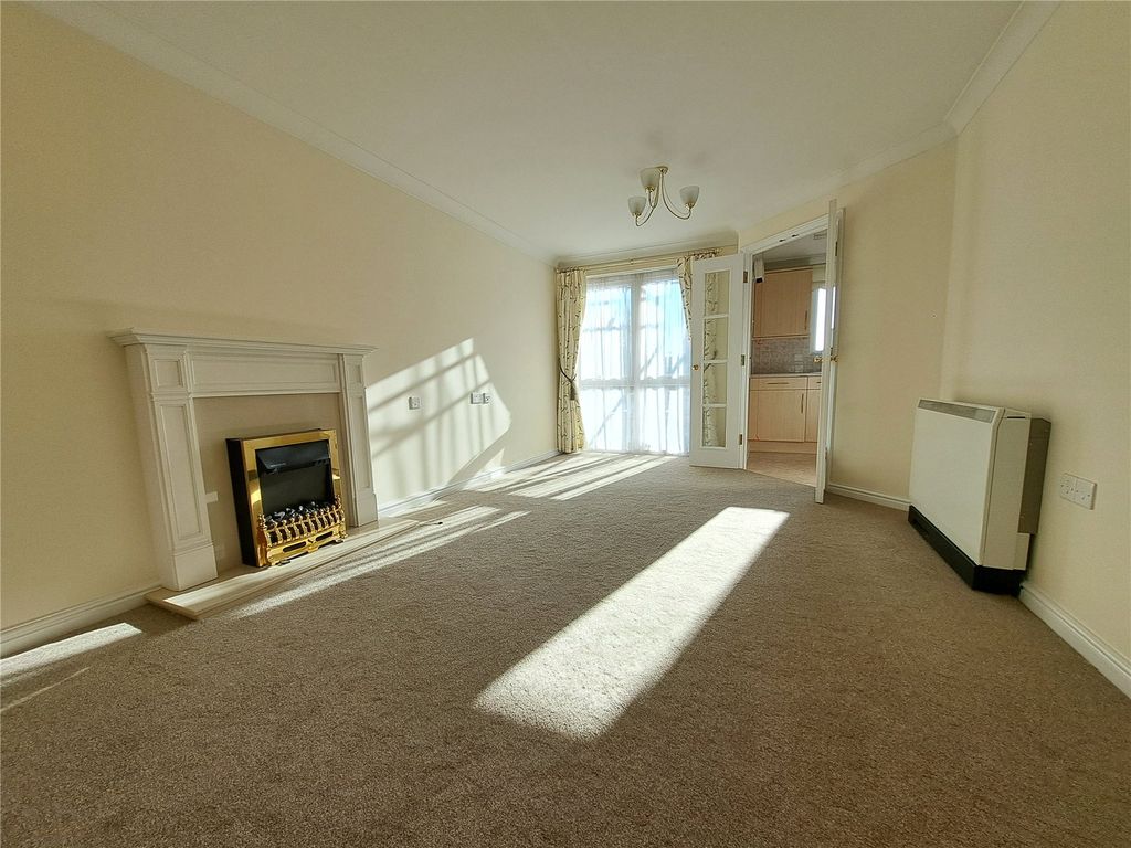 Property photo 1 of 6 Reception