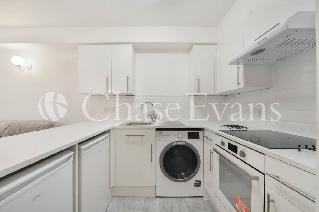 Property photo 2 of 15 Kitchen