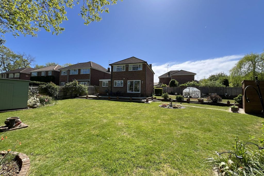 Property photo 2 of 17