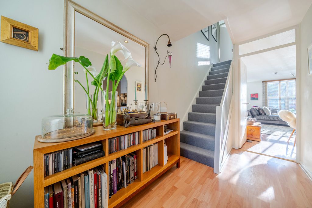 Property photo 2 of 21 Reception