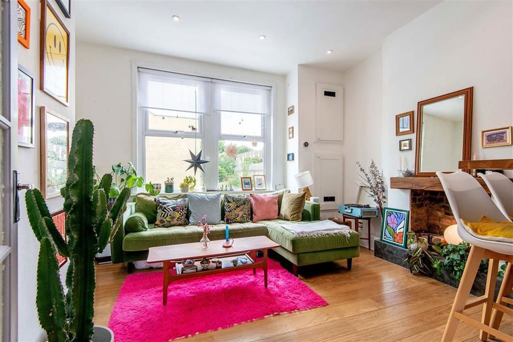 Property photo 1 of 9