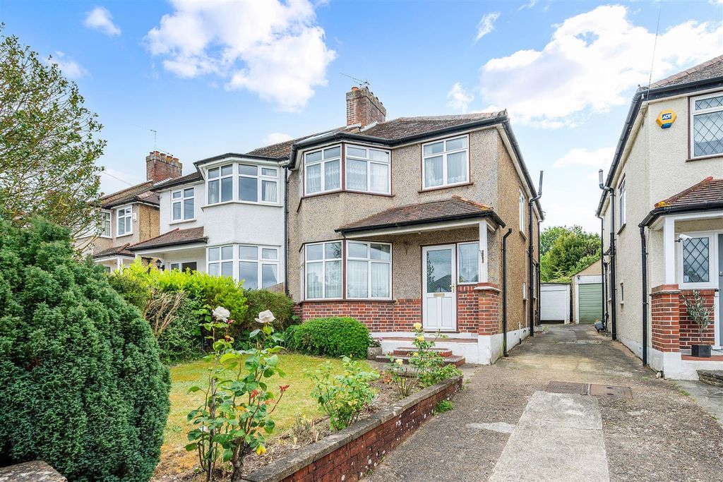 Property photo 1 of 16 Winkworth Road, 96 - (16).Jpg