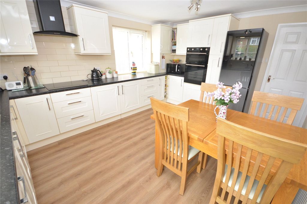 Property photo 3 of 15 Picture No. 07
