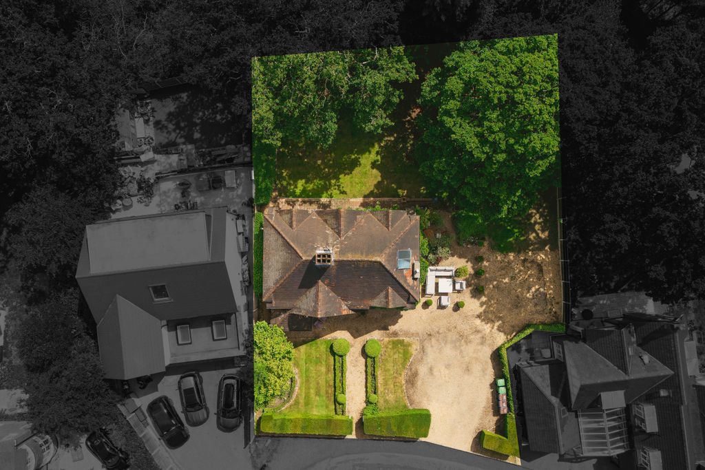 Property photo 2 of 29