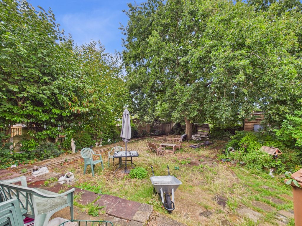 Property photo 3 of 11 Picture No. 13