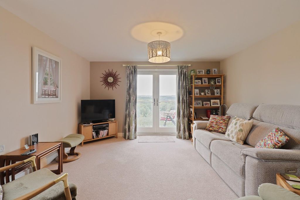 Property photo 2 of 17 Reception Room