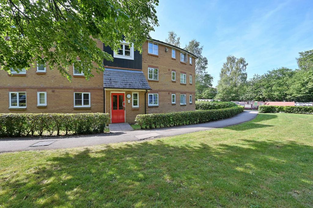 Property photo 2 of 13