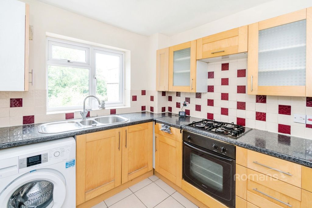 Property photo 2 of 12 Pbox-Img.Jpg
