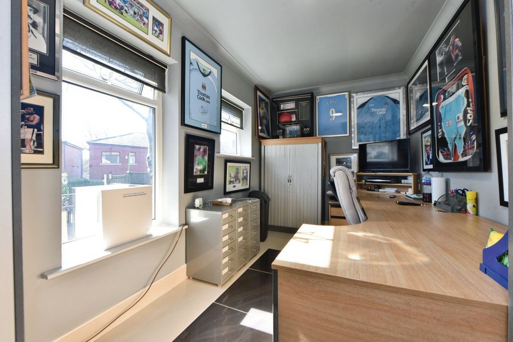 Additional image 13 of 7 bed bungalow for saleBlackshaw Lane, Royton, Oldham, Greater Manchester OL2