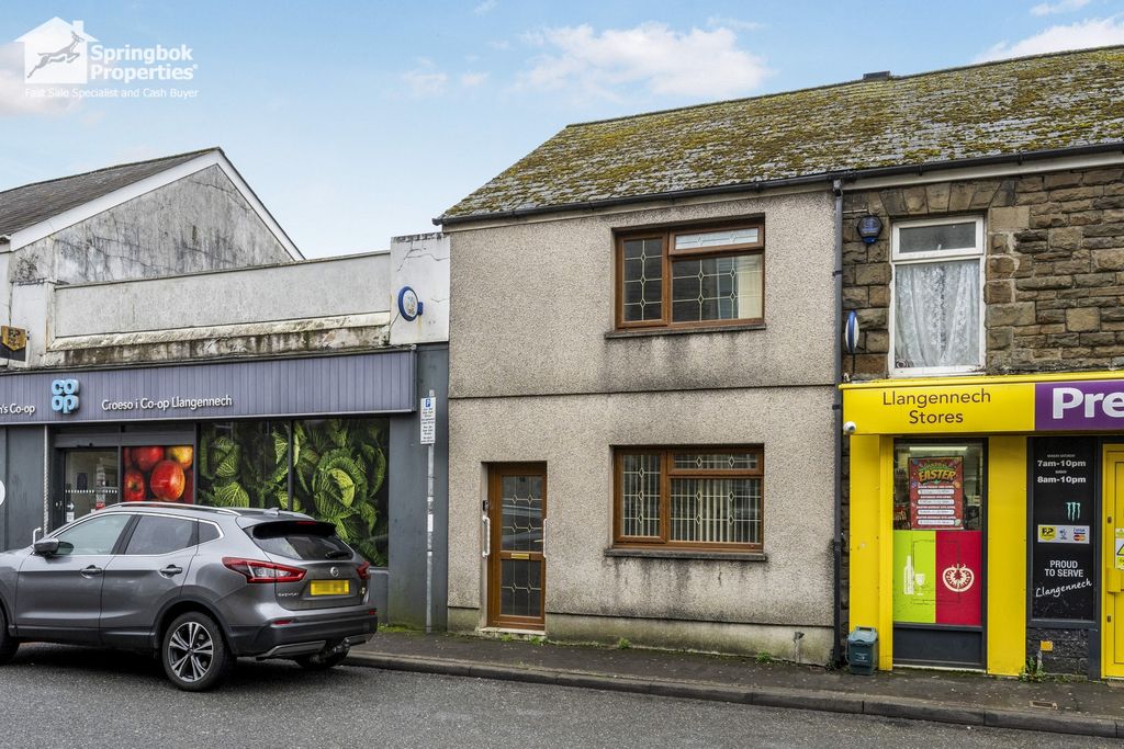 Property photo 1 of 20 Front View