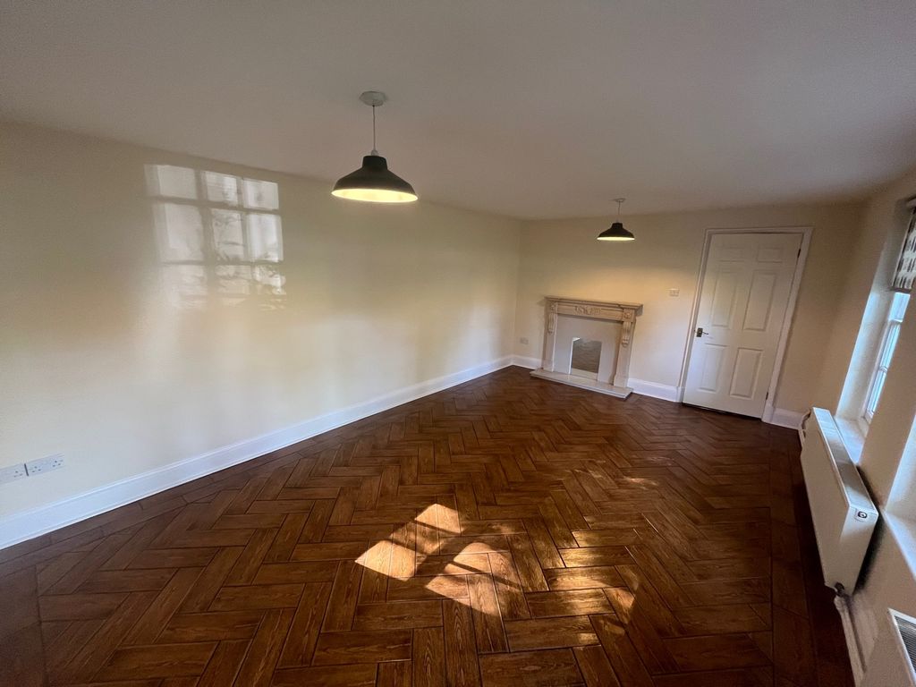 Property photo 3 of 6 Front Room 2