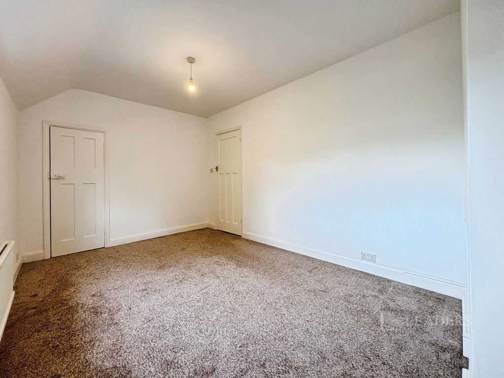 Property photo 3 of 9 Pbox-Img.Jpg